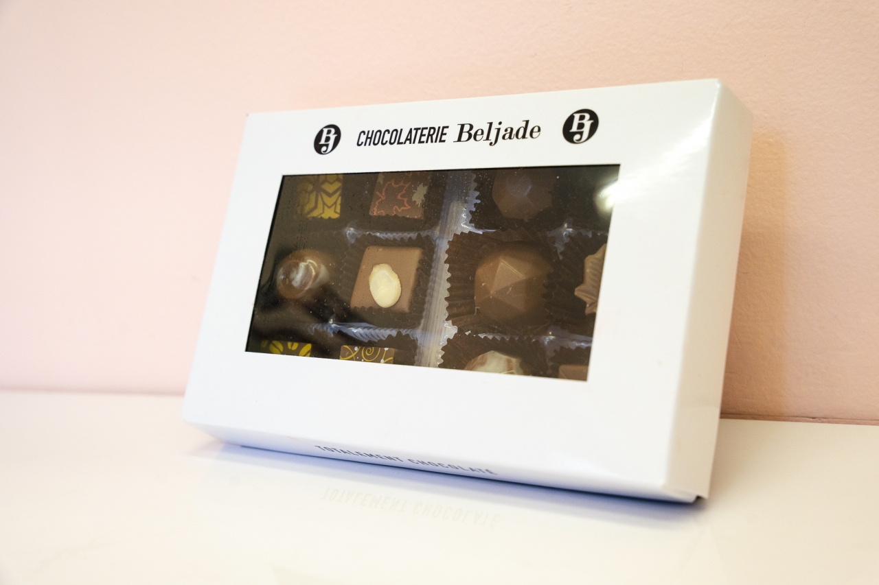 Boîte de 12 chocolats fins au lait